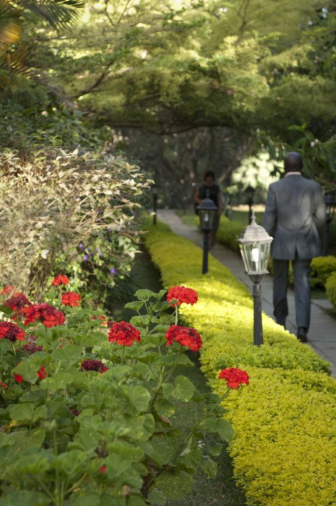 Four Points By Sheraton Arusha, The Arusha Hotel Exterior photo